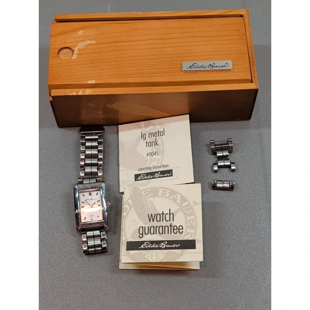 Eddie Bauer LG Metal Tank Watch 0045 Silver Dial Stainless Steel Box Set Mens